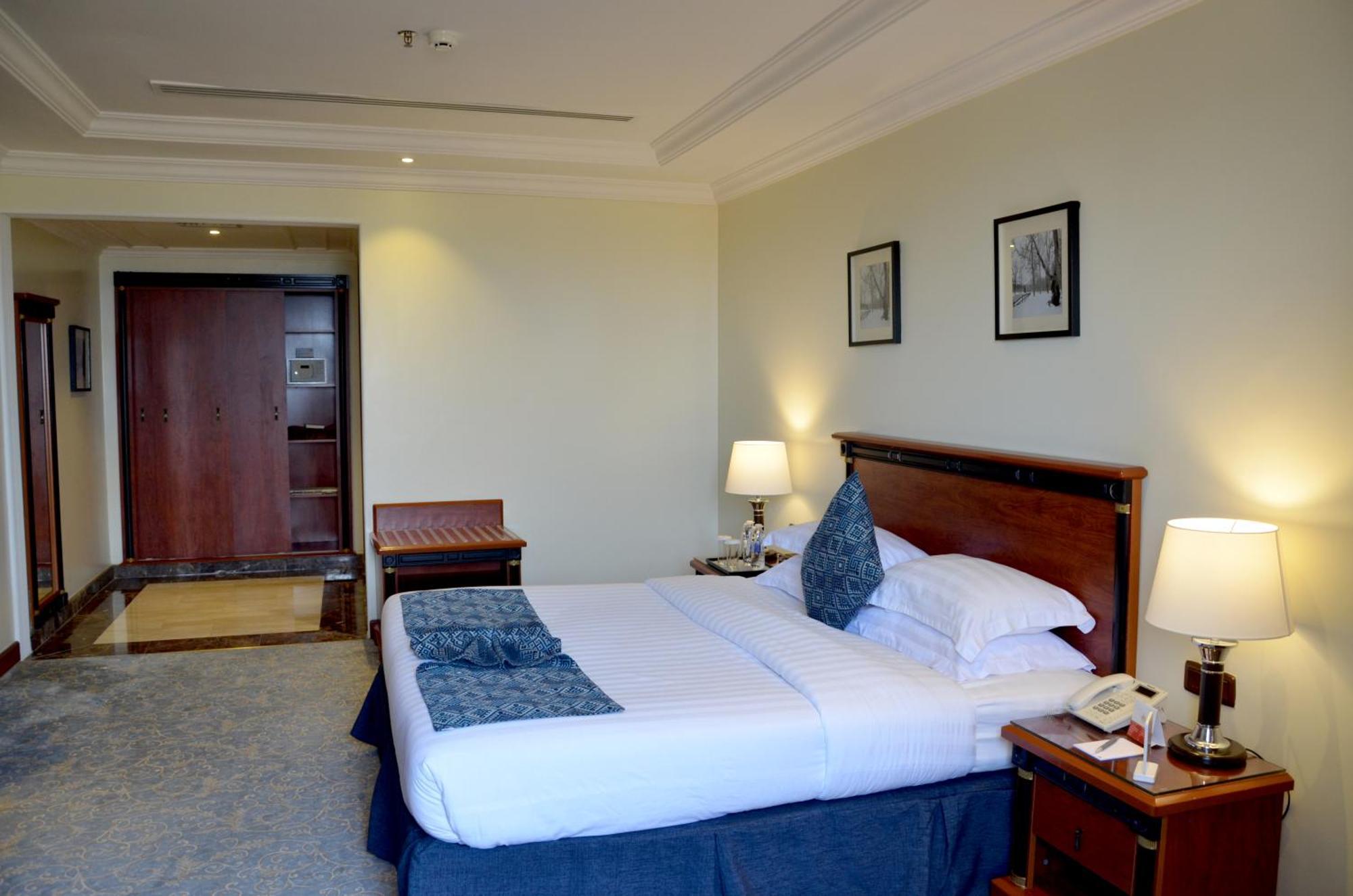 Crown Tower Hotel Al Al Jubail Kültér fotó